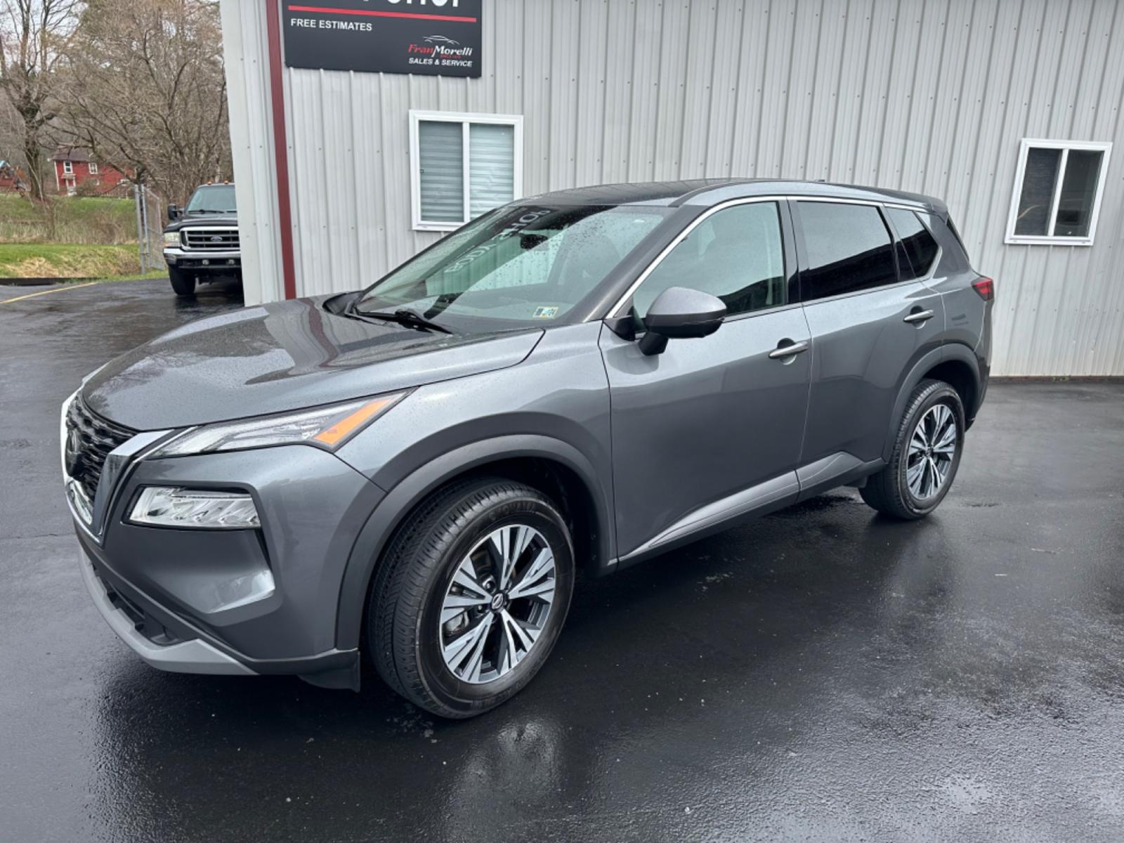 2021 Gray Nissan Rogue sv (5N1AT3BB6MC) with an 4 engine, automatic transmission, located at 8464 Route 219, Brockway, PA, 15824, (814) 265-1330, 41.226871, -78.780518 - Super clean, well taken care of 2021 Nissan Rogue SV AWD with cloth interior, power/heated front seats, big screen radio with back up camera, factory alloys, and ONLY 42000 miles. - Photo #0
